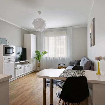 Brand New, Cozy And Quiet 1 Bedroom Apartment, Free Parking Reval Exterior foto